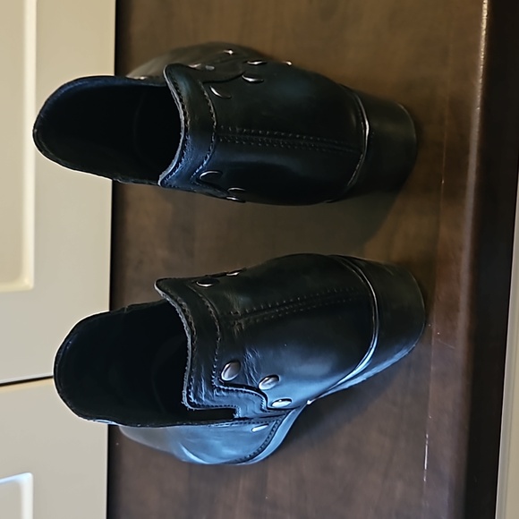 Black LOL #sho booties with grommet trim, pointed toes, 2 in heels - Picture 3 of 5